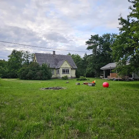 Privaatne Maja Kihnu Saarel بيت للعطل Kyuno